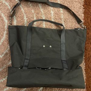 Lo & Sons Catalina Deluxe Tote